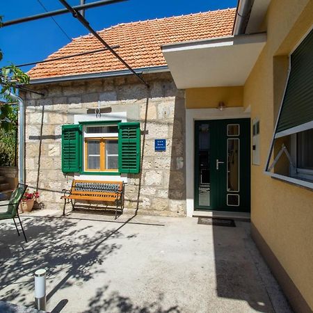 Apartman Ivan Drniš Exterior foto