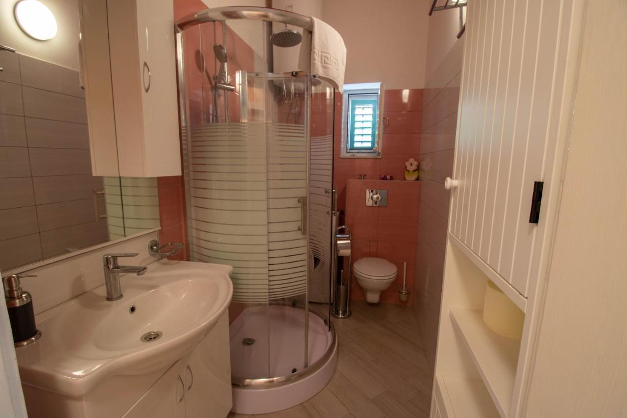 Apartman Ivan Drniš Exterior foto