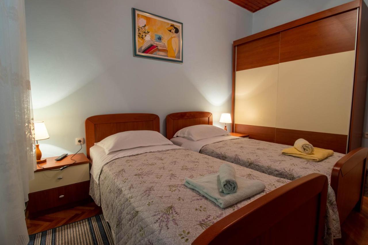 Apartman Ivan Drniš Exterior foto
